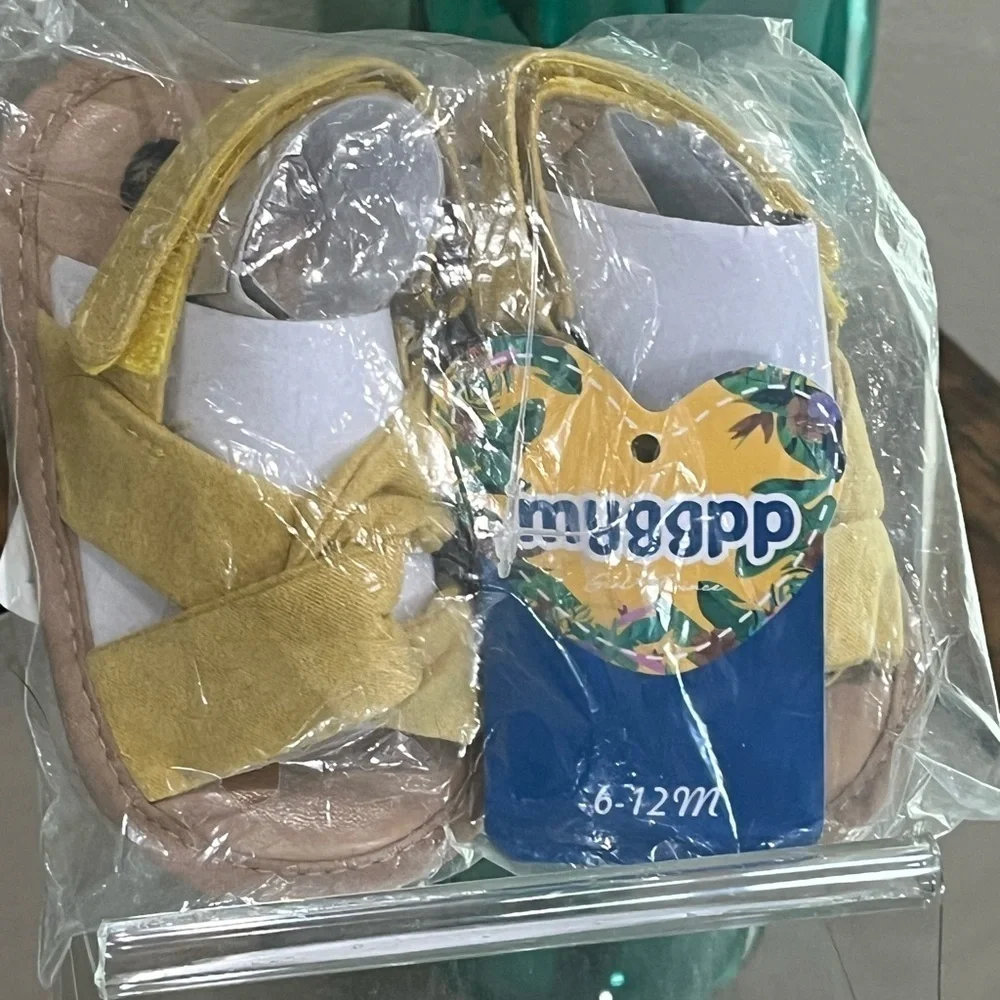 Baby Yellow Sandals, 6-12 months, new!